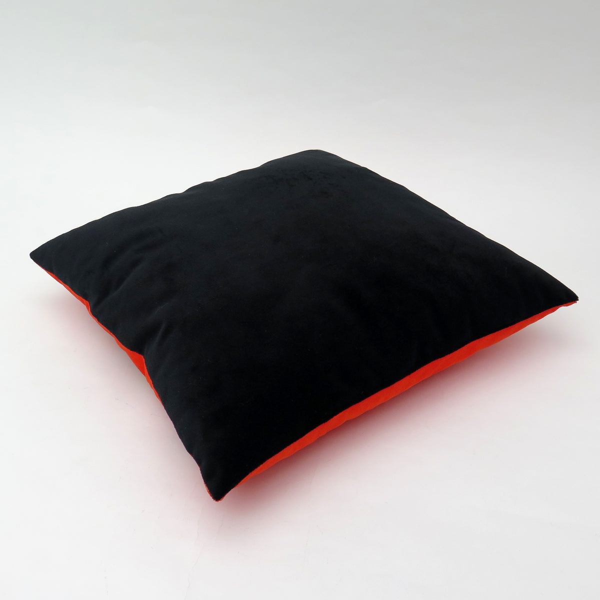 Cushion Kasperl and Pezi 30x30, Red